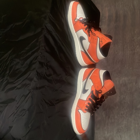 Jordan 1s - Picture 7 of 7